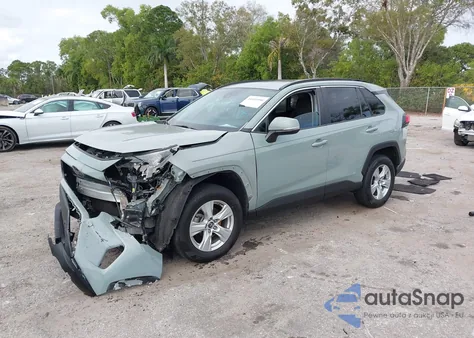 2019 Toyota Rav4 Xle z USA, uszkodzony, nr VIN 2T3W1RFV0KW052550